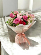 Load image into Gallery viewer, Sweetheart Bouquet - 2 sizes