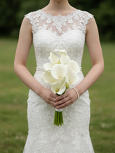 Load image into Gallery viewer, The Bridal Party Collection – Modern Calla