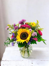 Load image into Gallery viewer, Seasonal Vibrant Vase Arrangement - Basic