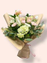Load image into Gallery viewer, Vday - Designer’s Choice Valentine Bouquet