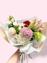 Load image into Gallery viewer, Vday - Designer’s Choice Valentine Bouquet