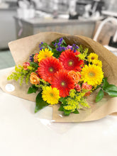 Load image into Gallery viewer, Seasonal Vibrant Hand-tied Bouquet
