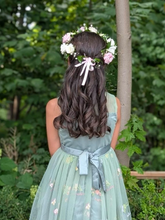 Load image into Gallery viewer, Flower Crown
