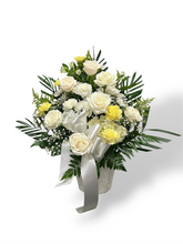Load image into Gallery viewer, Serenity Floral Basket - 3 sizes
