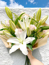 Load image into Gallery viewer, Lily Blossom Bouquet
