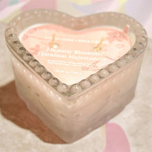 Load image into Gallery viewer, Heart Candle

