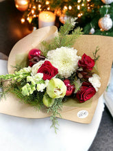 Load image into Gallery viewer, Winter Signature Bouquet
