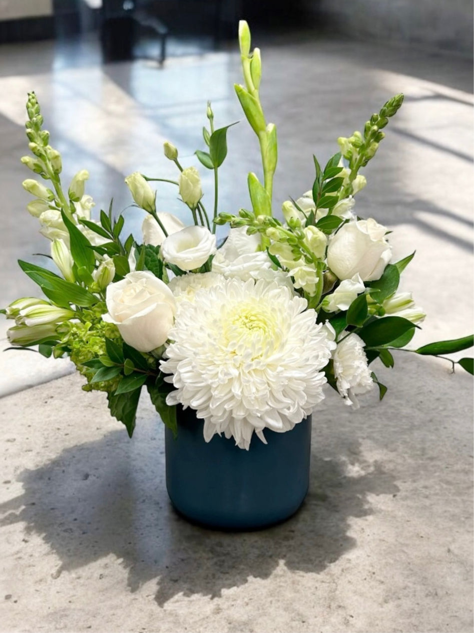 Midnight Blooms Centerpiece
