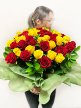 Load image into Gallery viewer, Full of Love Roses Basket
