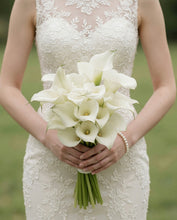 Load image into Gallery viewer, The Bridal Party Collection – Modern Calla

