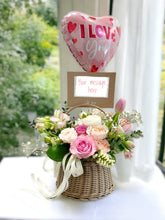 Load image into Gallery viewer, Petite Pastel Basket
