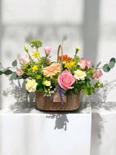 Load image into Gallery viewer, Garden Glow Basket

