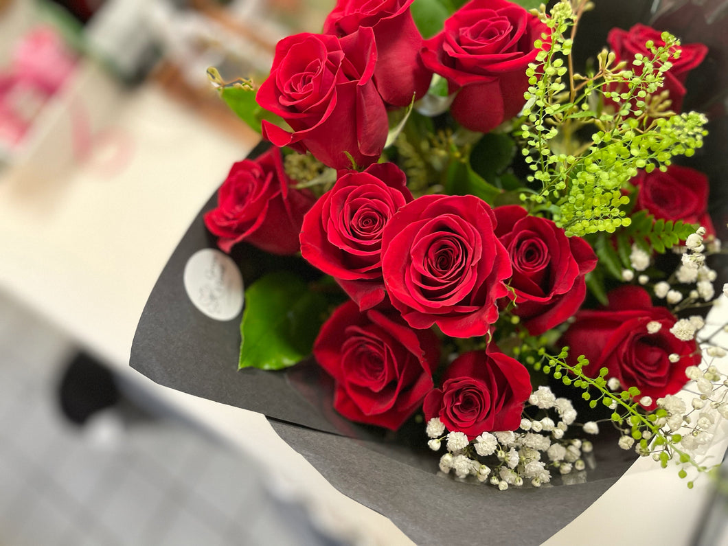 Mother's Day Dozen Roses Bouquet - Choose your colour