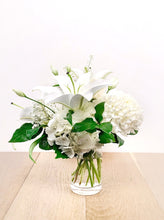 Load image into Gallery viewer, White Grand Designer’s Choice - Small
