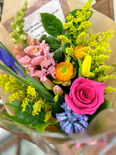 Load image into Gallery viewer, Spring Bouquet - 4 Sizes
