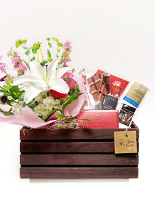 Flower and Chocolate Gift Set